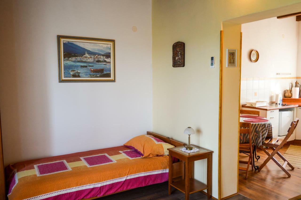Pinezići Apartment Zoja מראה חיצוני תמונה