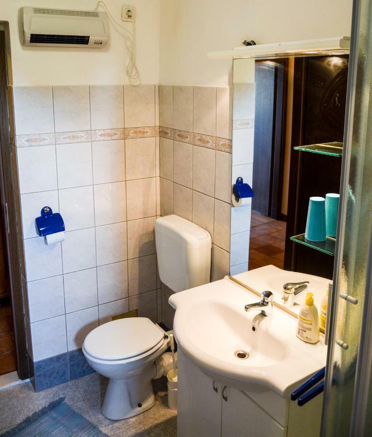 Pinezići Apartment Zoja מראה חיצוני תמונה
