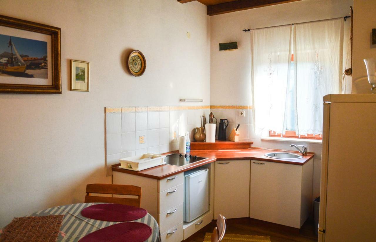 Pinezići Apartment Zoja מראה חיצוני תמונה
