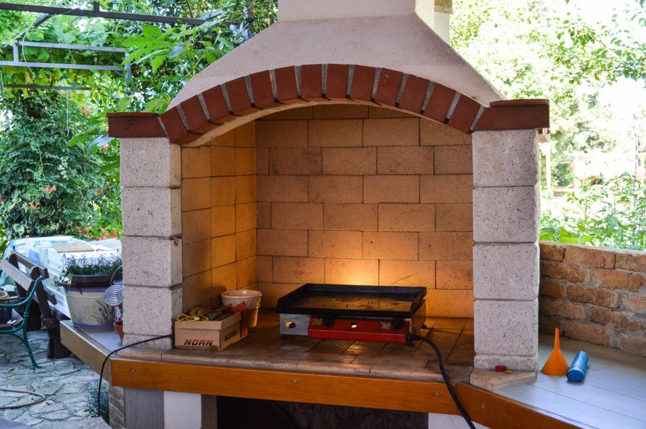Pinezići Apartment Zoja מראה חיצוני תמונה